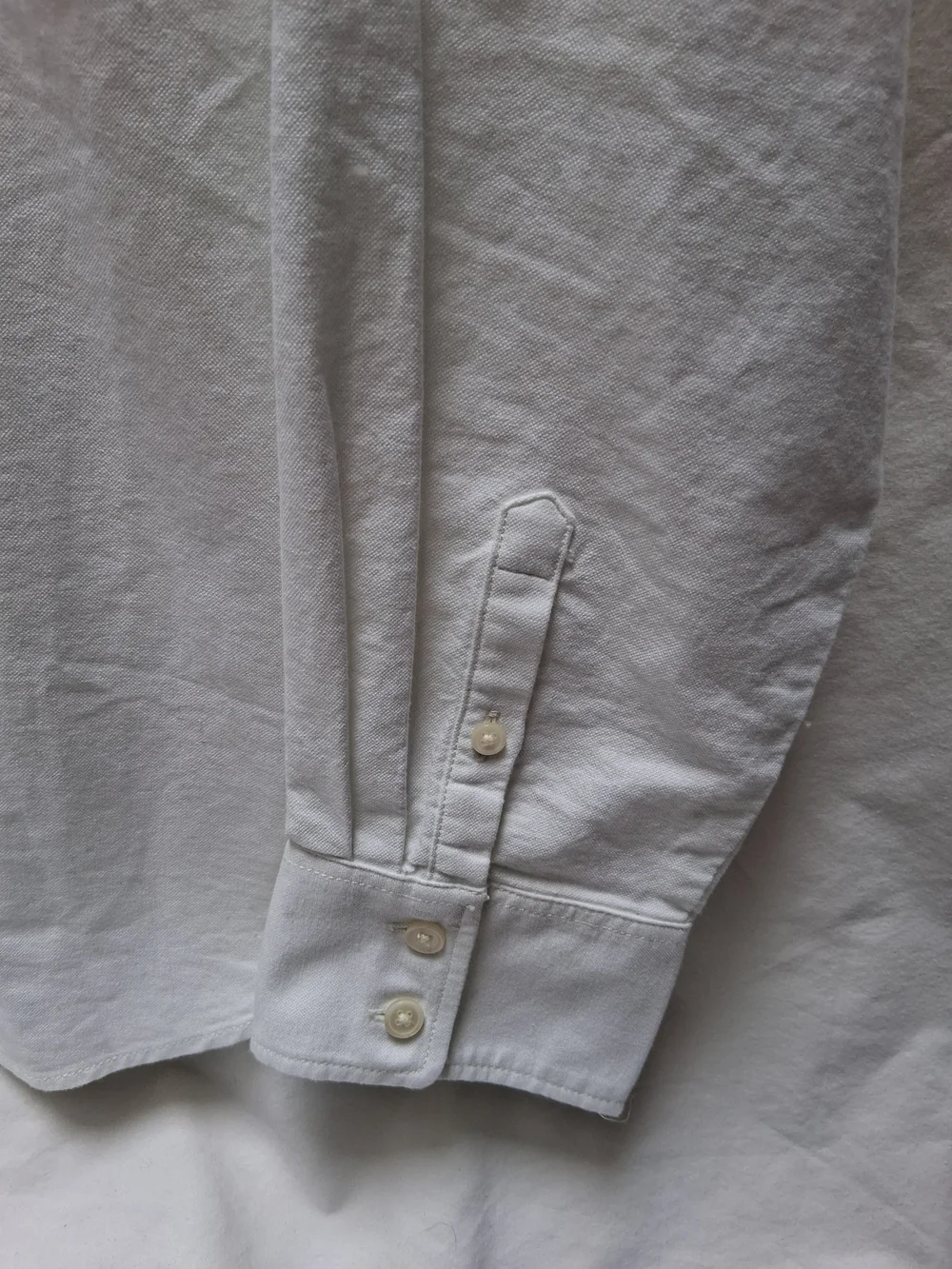 J. Crew Women's White Long-Sleeve Button-Down Shirt
